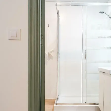 Malvaloca Quintero *